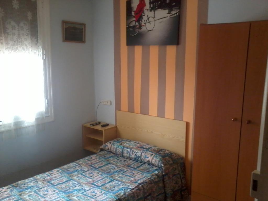 Pension Gema Irun Cameră foto